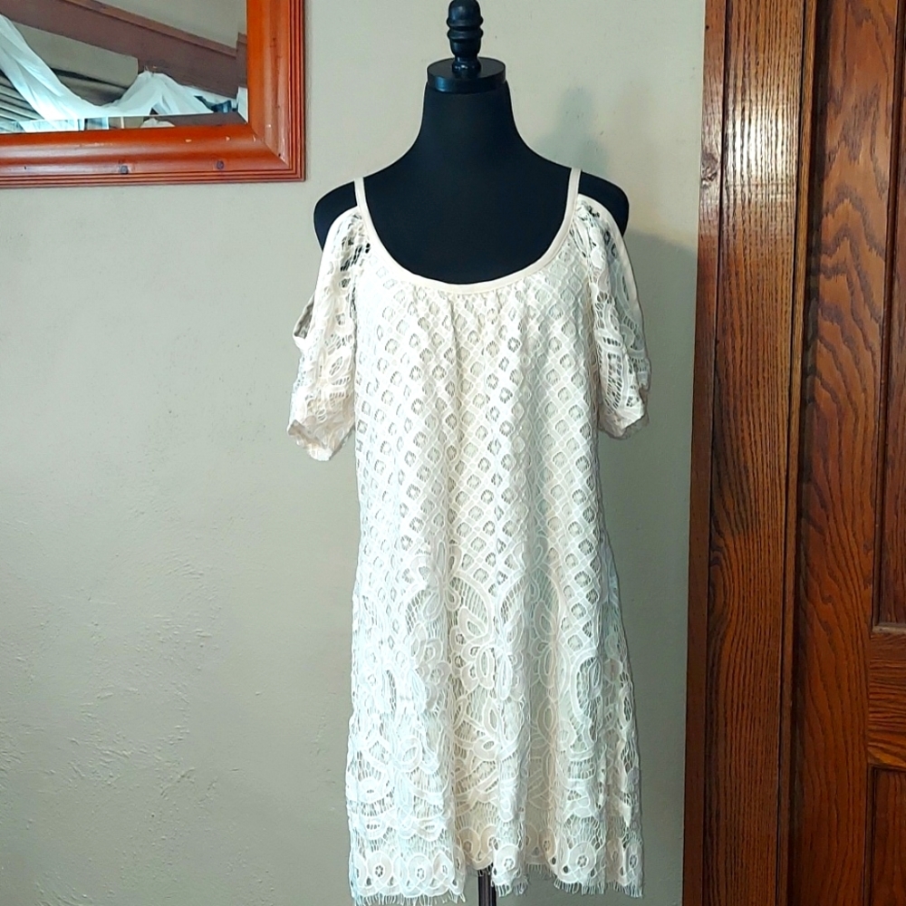 Women's Venus Lace Overlay Scoop Neck Cold Shoulder Dress